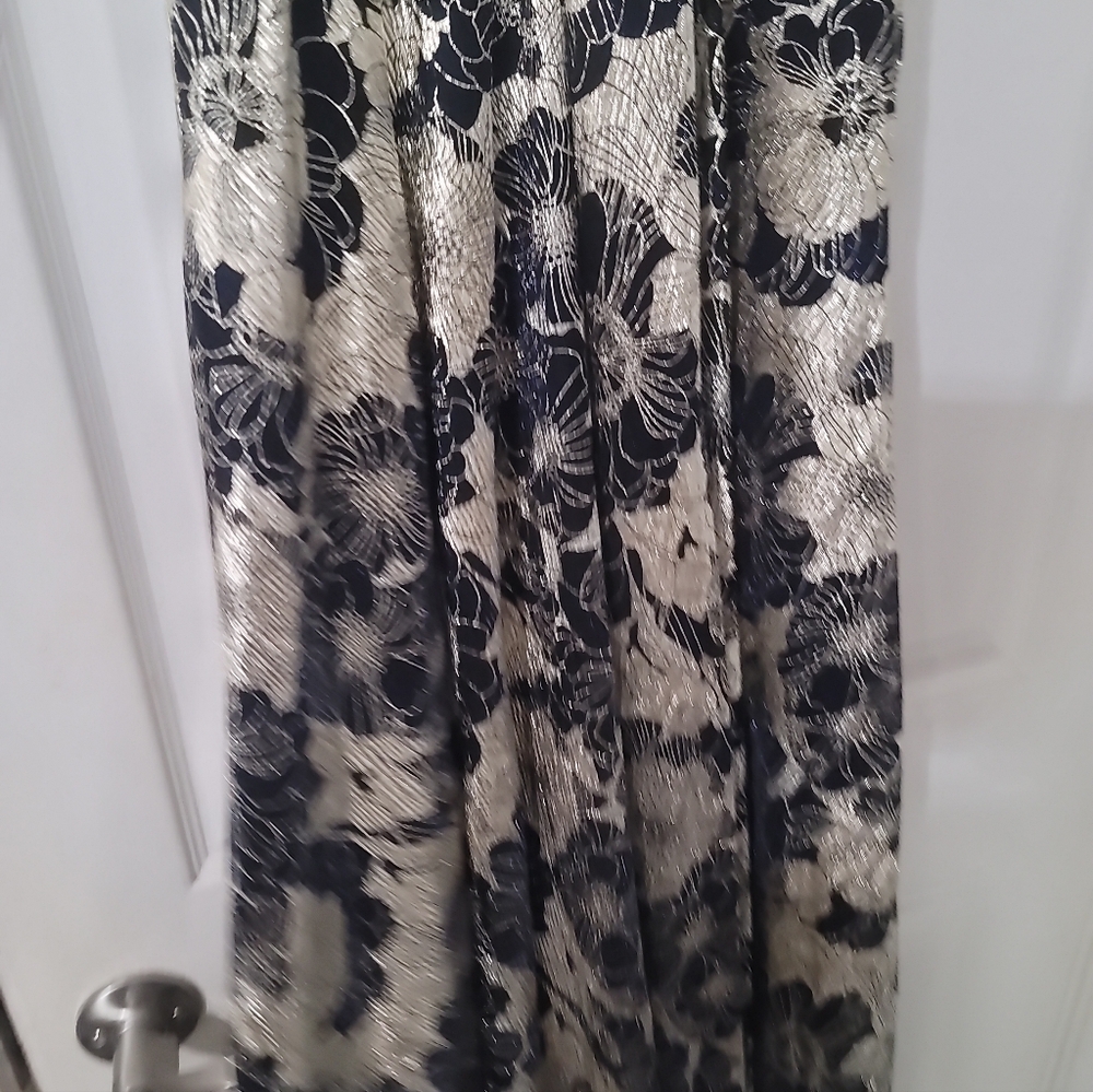 Betsy & Adam  Metallic Crinkle Sleeveless Halter Neck Foil Floral Print A-Line G - Picture 11 of 12